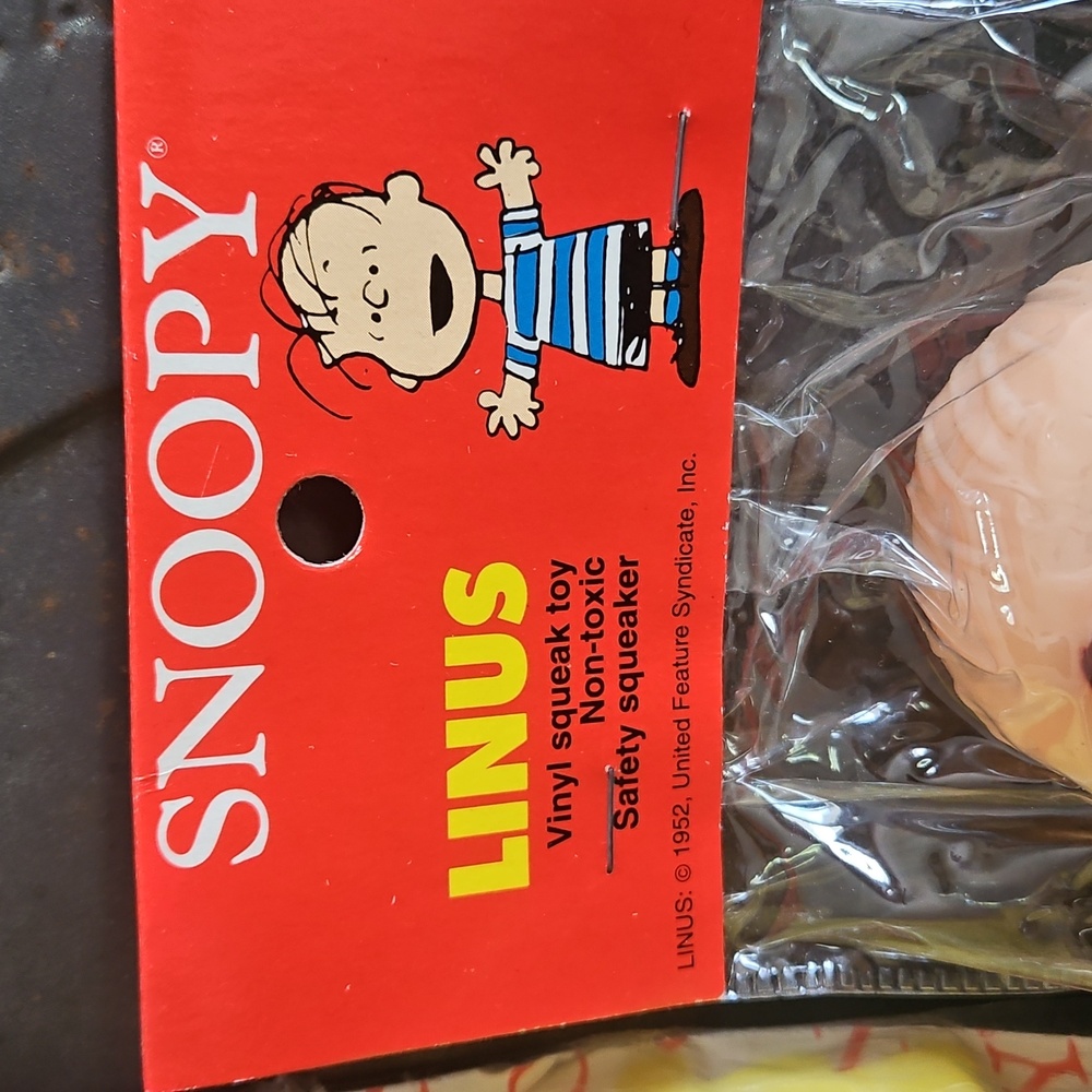 Vintage Peanuts Squeak Toys Pets Linus & Woodstock Con Agra NOS - Picture 4 of 7